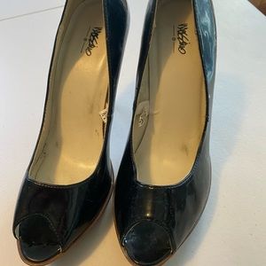 Mossimo patent peep toe heel. Size 8 1/2.